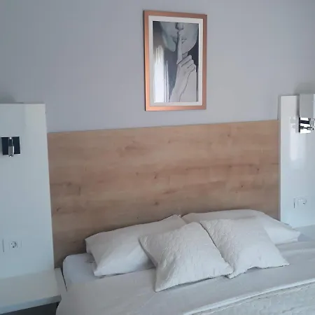 Apartments Orsula Near Old Town Sibenik Room photo