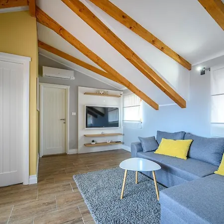 Apartments Orsula Near Old Town Sibenik Room photo