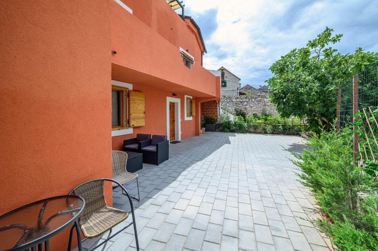 Apartment Orsula Near Old Town *