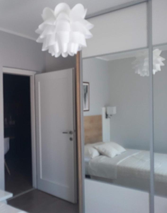 Apartment Orsula Near Old Town