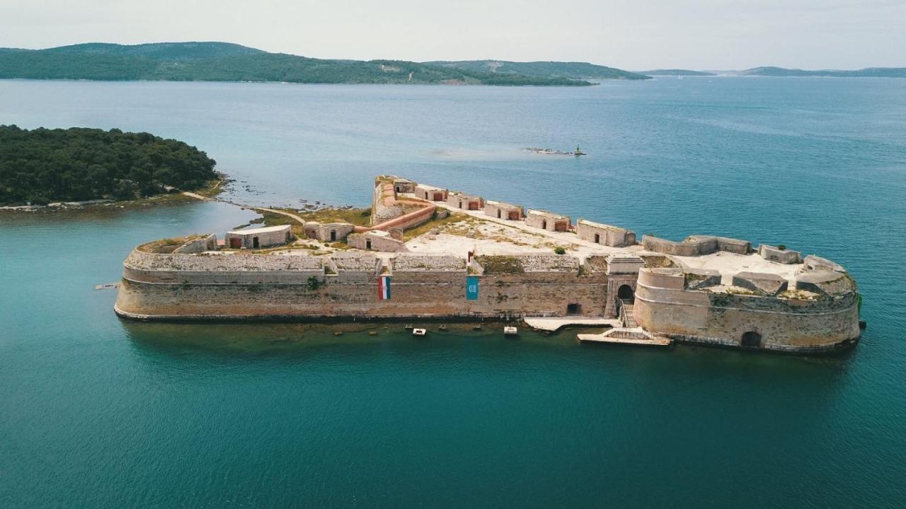 Apartment Orsula Near Old Town Sibenik